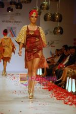 Model walk the ramp for Nivedita Saboo Show at The ABIL Pune Fashion Week Day 2 on 19th Nov 2010 (27).JPG